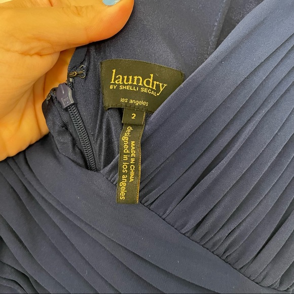 Gorgeous deep royal blue laundry by Shelli Segal gown - Picture 6 of 6